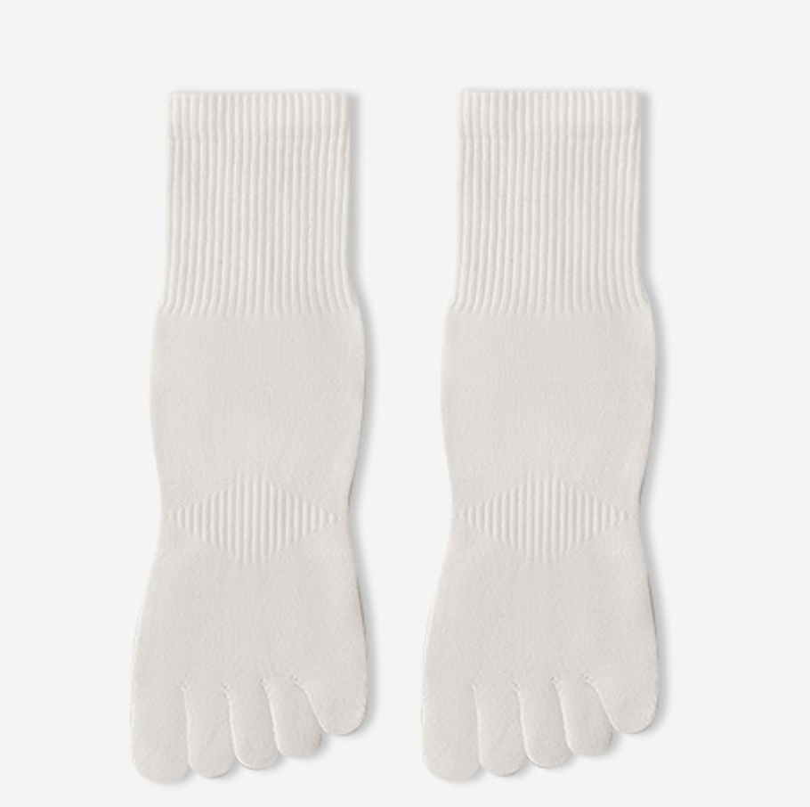 Men's toe socks in cream ribbed knit, featuring individual toe pockets. Shown as a flat-lay pair on a neutral backdrop.